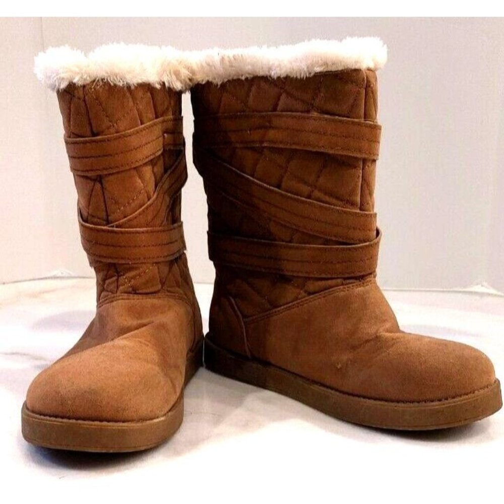 G Guess Boots Womens Sz 7M Brown Babez Buckle Strap Quilted Suede Faux Fur Lined